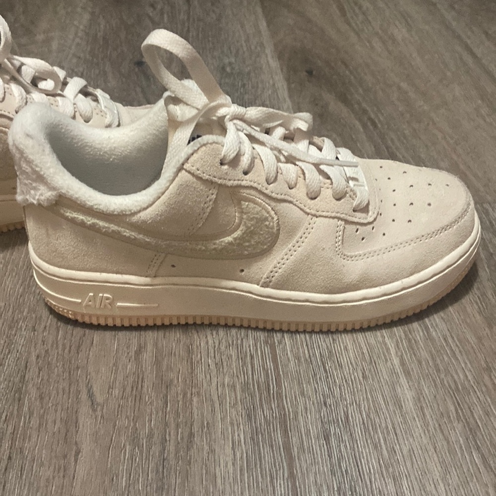 Worn once, Nike Sherpa Aur Force 1s. Size 6